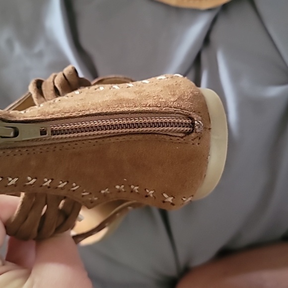 Leather sandal - Picture 2 of 3